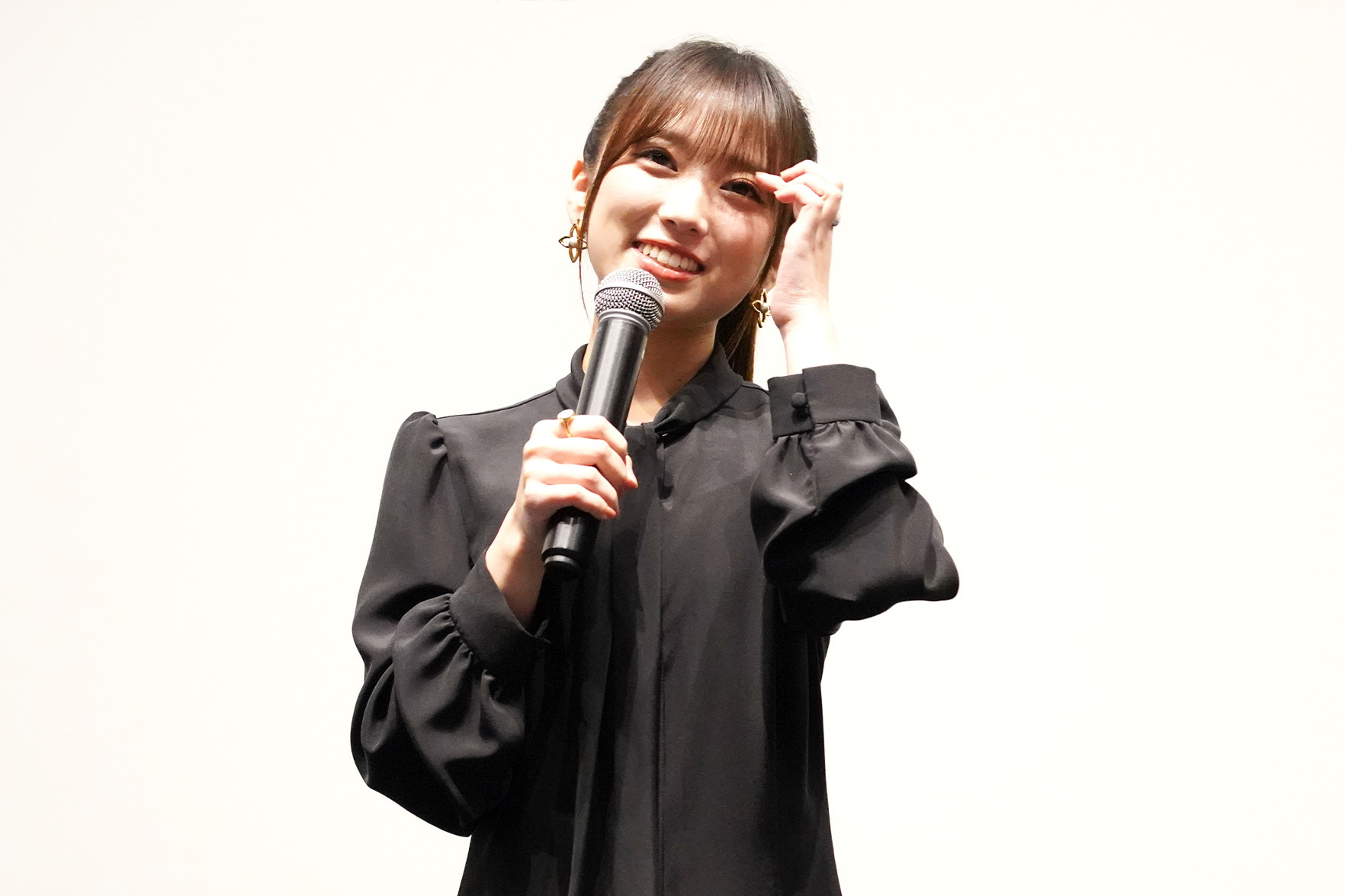 矢吹奈子